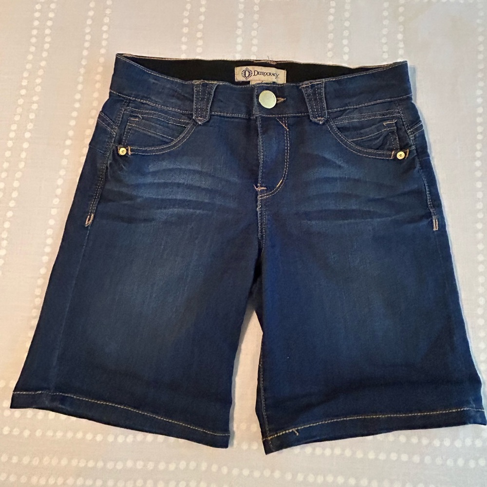 LAST CHANCE - Donating 7/17 Democracy “Ab”solution Denim Shorts - Sz 4 - EUC